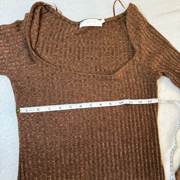 ASTR the Label Rust Brown Ribbed Knit Square Neck Side Slit Midi Dress Medium - Picture 4 of 5